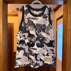 NWT New York Knicks Ghost Black Patrick Ewing Jersey